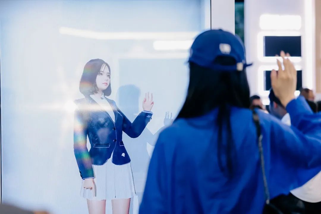 “AI+智能显示”引领未来 壹定发新品InfoComm展大放异彩