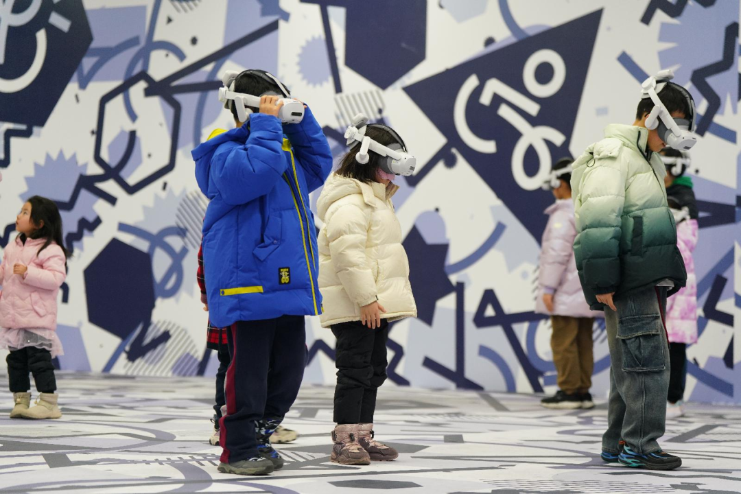 VR大空间 | 壹定发·德火科技携手新华网、北京天文馆打造宇宙探索新体验